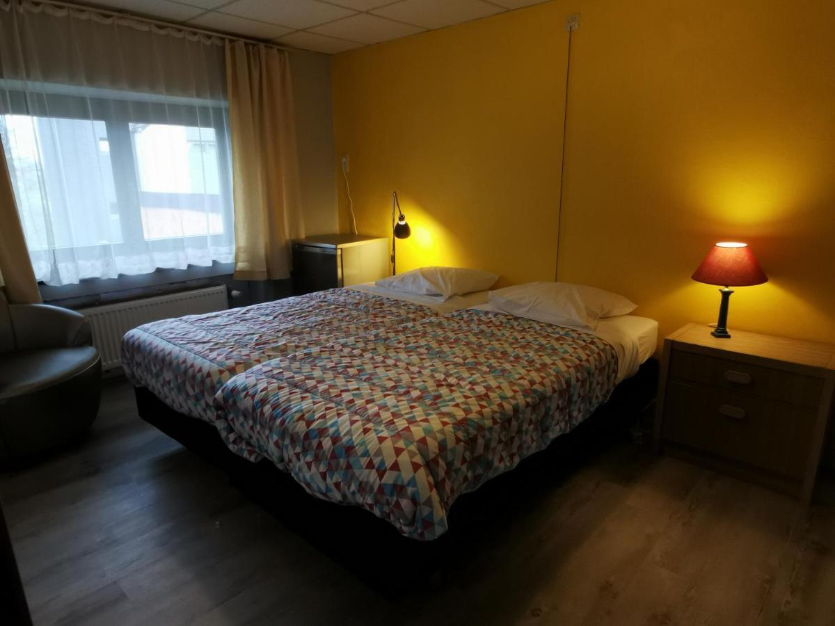 Chez Phil Hotel Robertville Ngoại thất bức ảnh