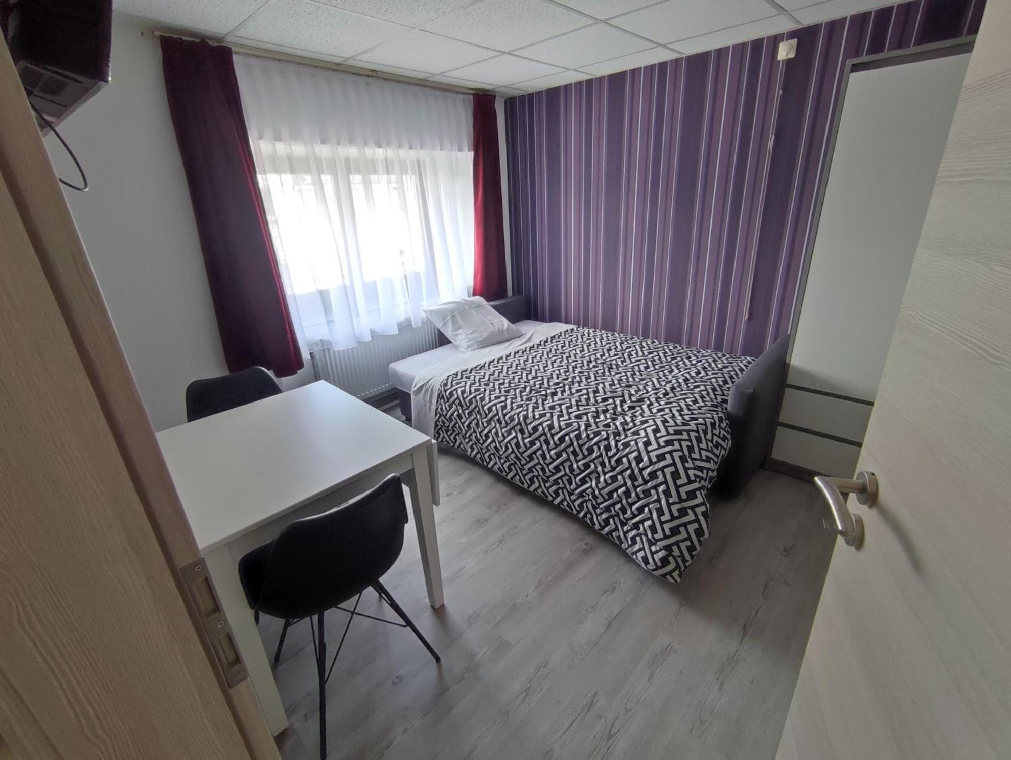 Chez Phil Hotel Robertville Phòng bức ảnh