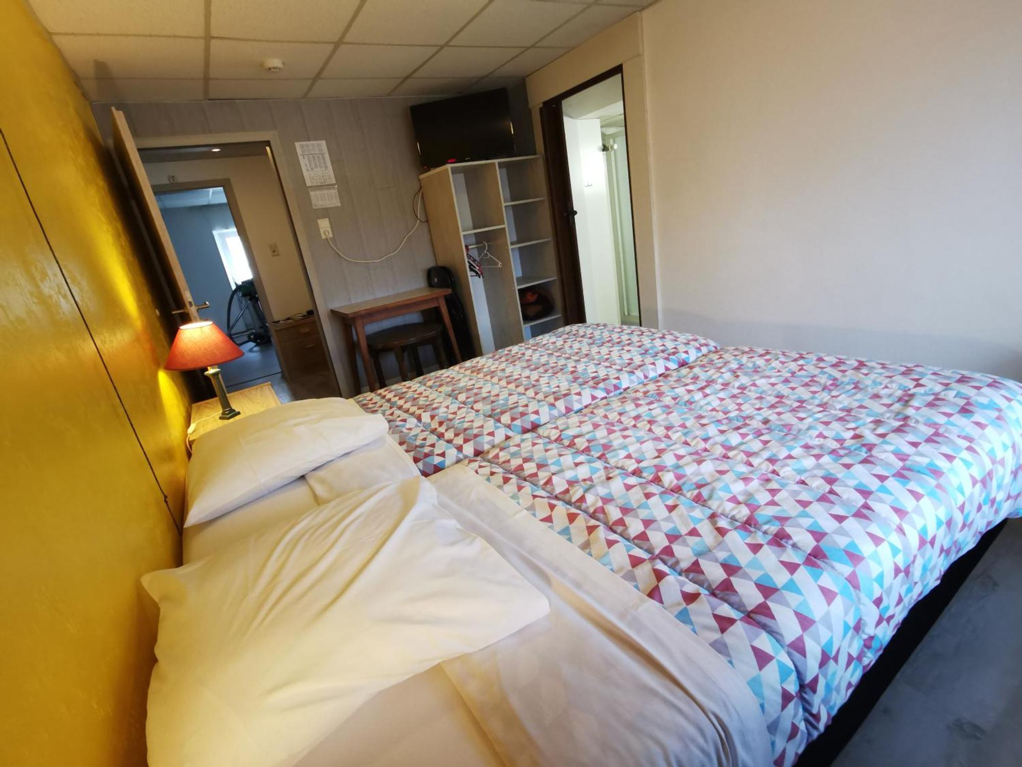 Chez Phil Hotel Robertville Phòng bức ảnh